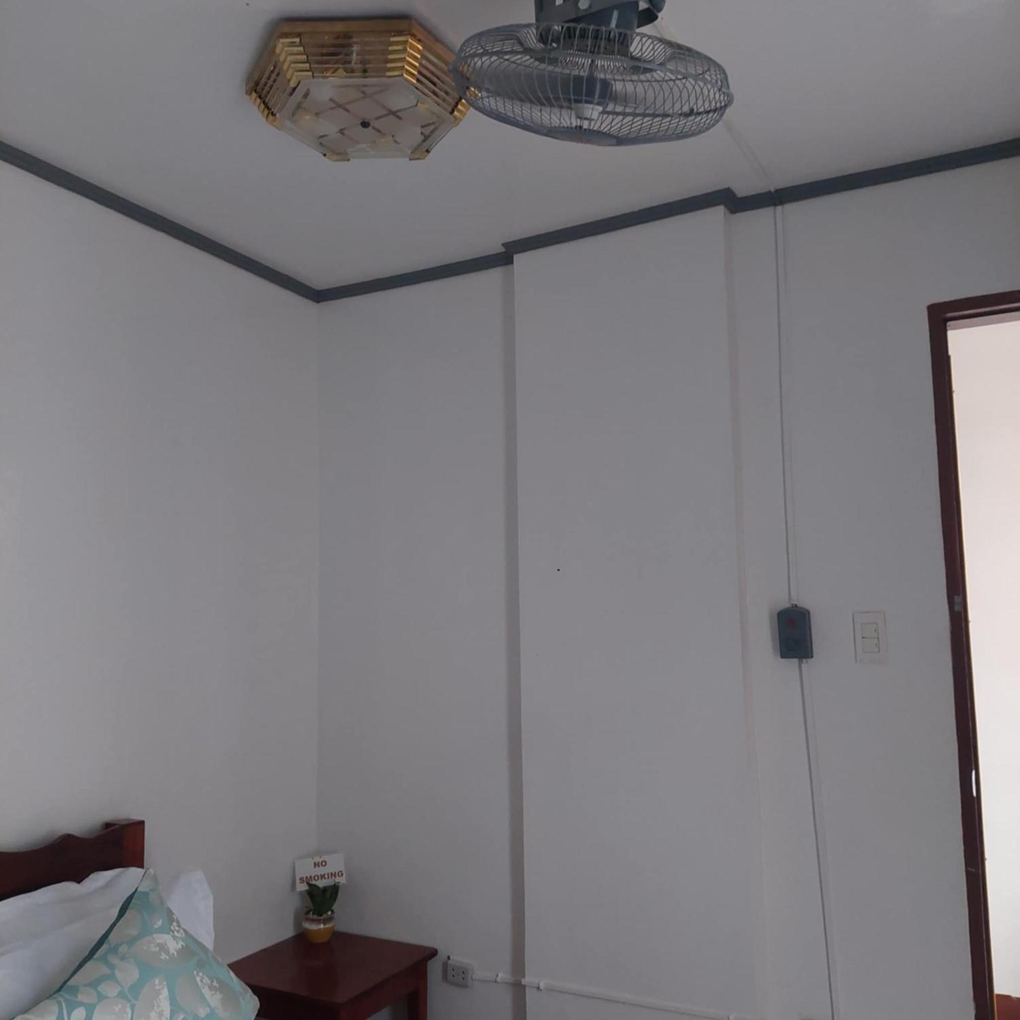 Casa Mariella 888 Bed & Breakfast เอลนิโด ภายนอก รูปภาพ