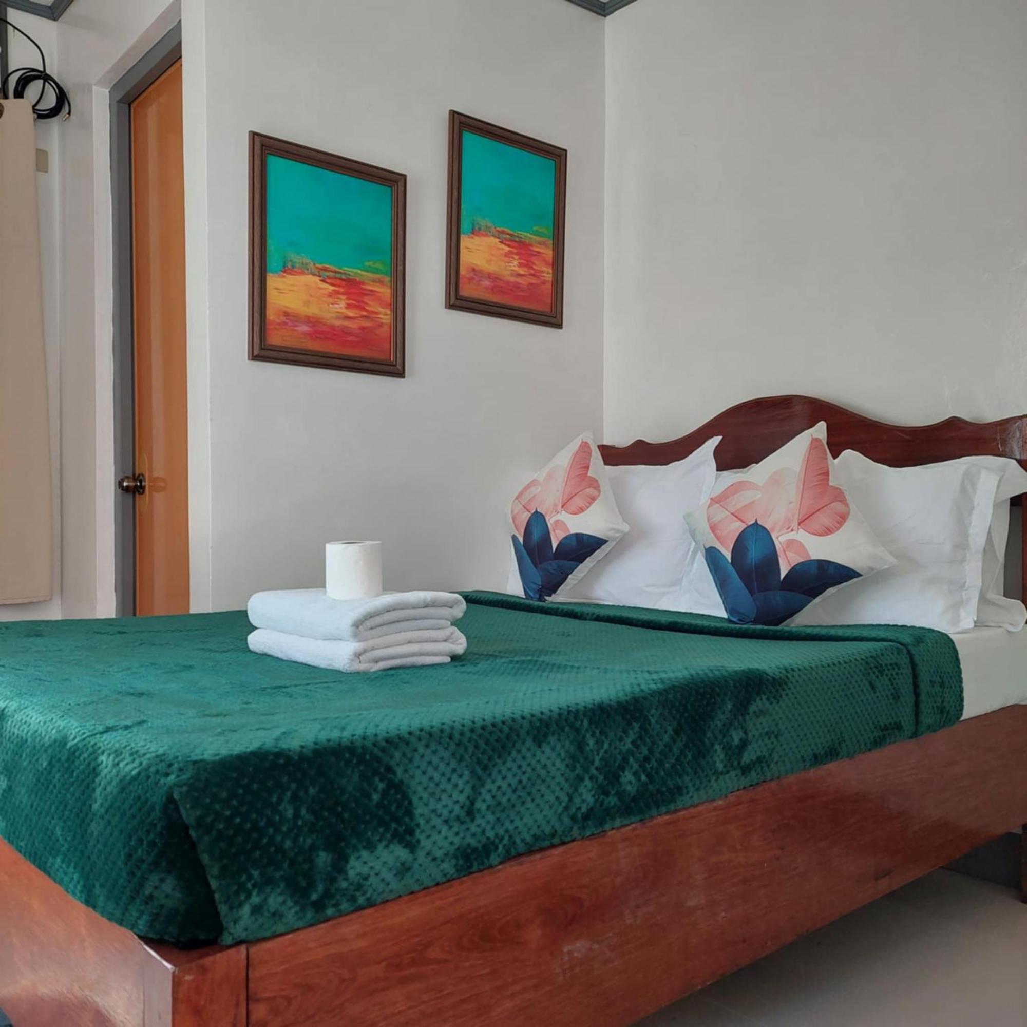 Casa Mariella 888 Bed & Breakfast เอลนิโด ภายนอก รูปภาพ